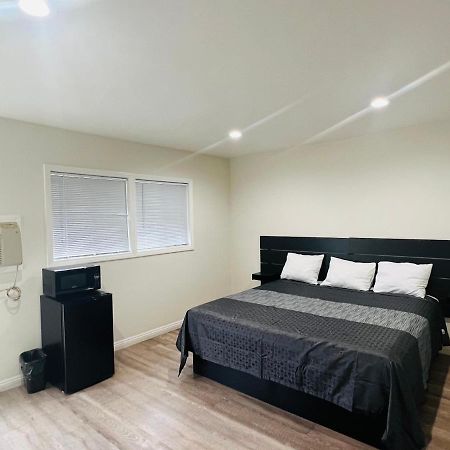 Holly Park Motel Near Lax Lennox Экстерьер фото